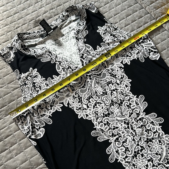 EUC - 🖤 INC Black/White Sleeveless Top - Picture 5 of 8